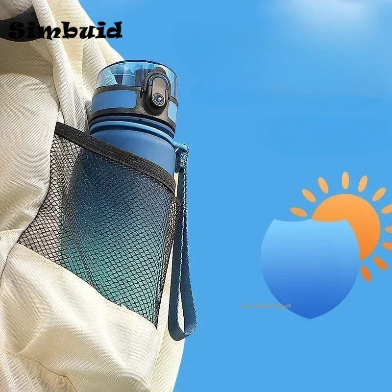 BOTELLA DEPORTIVA TRANSLUCIDA PARA EJERCICIO
Botella deportiva de diseno translucido y minimalista, disponible en tres tamanos: 500ml, 650 ml y 1000ml. Ideal para llevar tu hidratacion a todos lados.
Fabricado en material res
